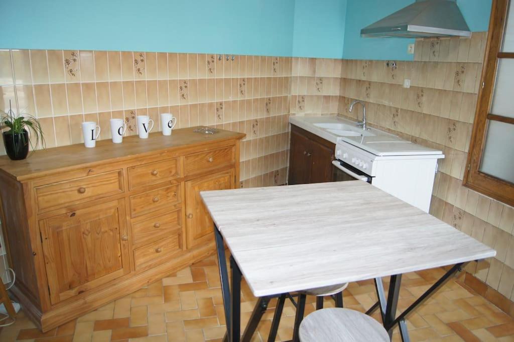 Maison De Ville - Proche Le Pal Diou  Ngoại thất bức ảnh